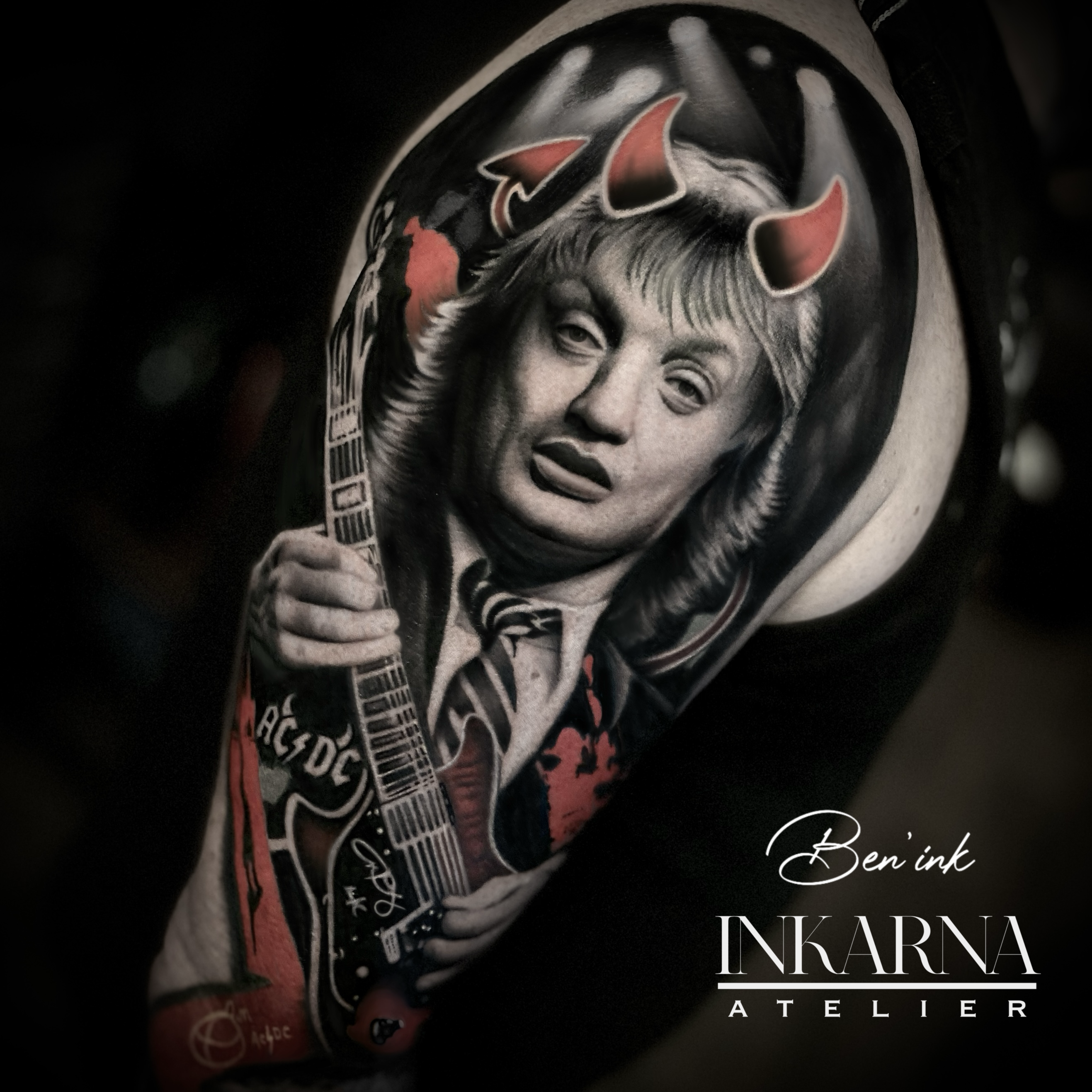 Angus Young - ACDC — tatouage par Ben INK